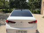 Hyundai Sonata-5
