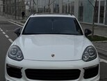 Porsche Cayenne-1