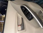 Toyota Prius-14