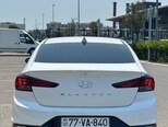 Hyundai Elantra-7