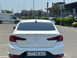Hyundai Elantra-6