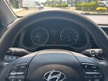 Hyundai Elantra-12