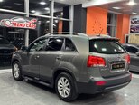 Kia Sorento-5