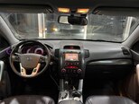 Kia Sorento-12