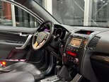 Kia Sorento-13