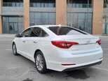 Hyundai Sonata-13
