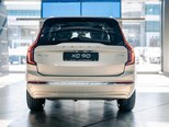 Volvo XC90-2