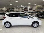 Nissan Note-7