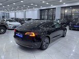Tesla Model 3-5