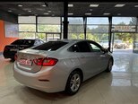 Chevrolet Cruze-9