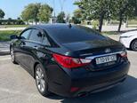 Hyundai Sonata-11