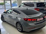 Hyundai Elantra-10