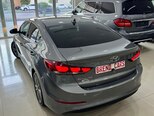 Hyundai Elantra-15