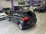Kia Rio-10