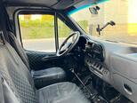Ford Transit-12