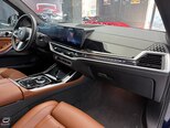 BMW X7-7