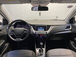 Hyundai Accent-7