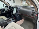 Toyota Land Cruiser-13