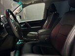 Toyota Land Cruiser-11