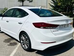 Hyundai Elantra-14