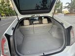 Toyota Prius-12