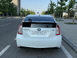 Toyota Prius-7