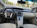 Toyota Prius-13
