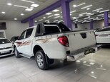 Mitsubishi L200-13