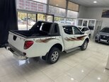 Mitsubishi L200-11