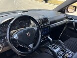 Porsche Cayenne-16
