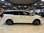 Kia Carnival-8