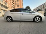 Toyota Prius-8