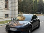 Tesla Model 3-3
