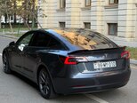 Tesla Model 3-4