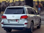 Lexus LX 570-16