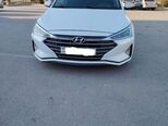 Hyundai Elantra-1