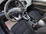 Hyundai Elantra-9