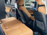 Toyota Land Cruiser-7