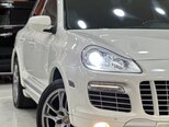 Porsche Cayenne GTS-10