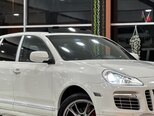 Porsche Cayenne GTS-6