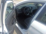 Hyundai Elantra-16