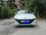 Hyundai Elantra-9