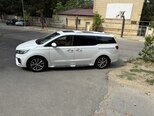 Kia Carnival-4