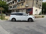 Kia Carnival-5