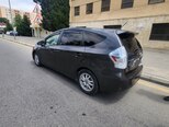 Toyota Prius V-4