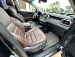 Kia Sorento-12