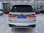 BMW X7-7