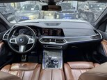 BMW X7-8