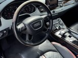 Audi A8-9