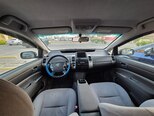Toyota Prius-5